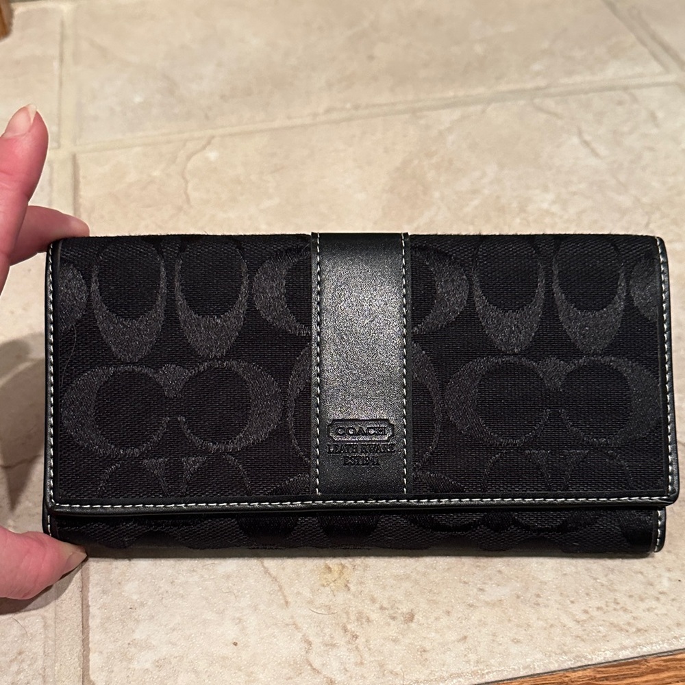 Coach Black Signature Jacquard Continental Wallet brand new
